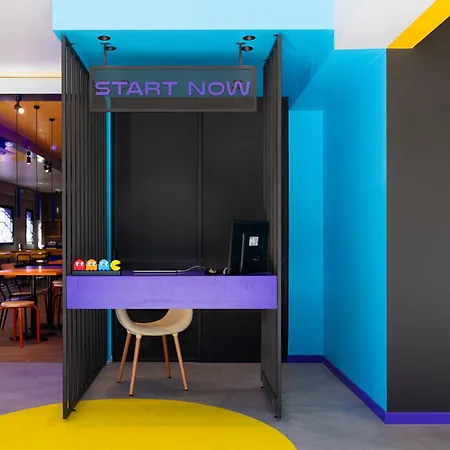 Отель The Match