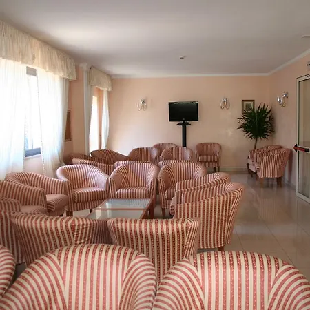 Hotel The Match