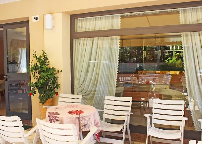 Отель The Match